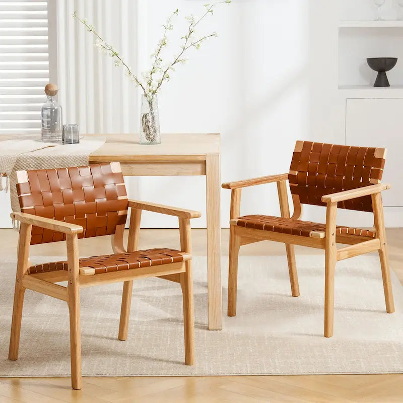 Esszimmerstühle aus geflochtenem Leder mit Massivholzgestell - 29.7H x 21.7W x 22.8D