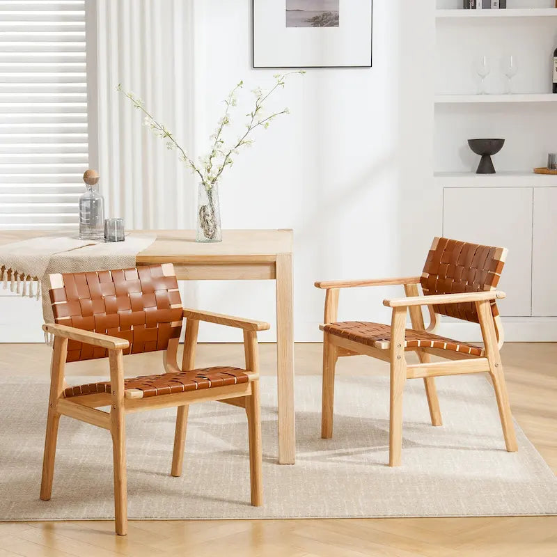 Esszimmerstühle aus geflochtenem Leder mit Massivholzgestell - 29.7H x 21.7W x 22.8D