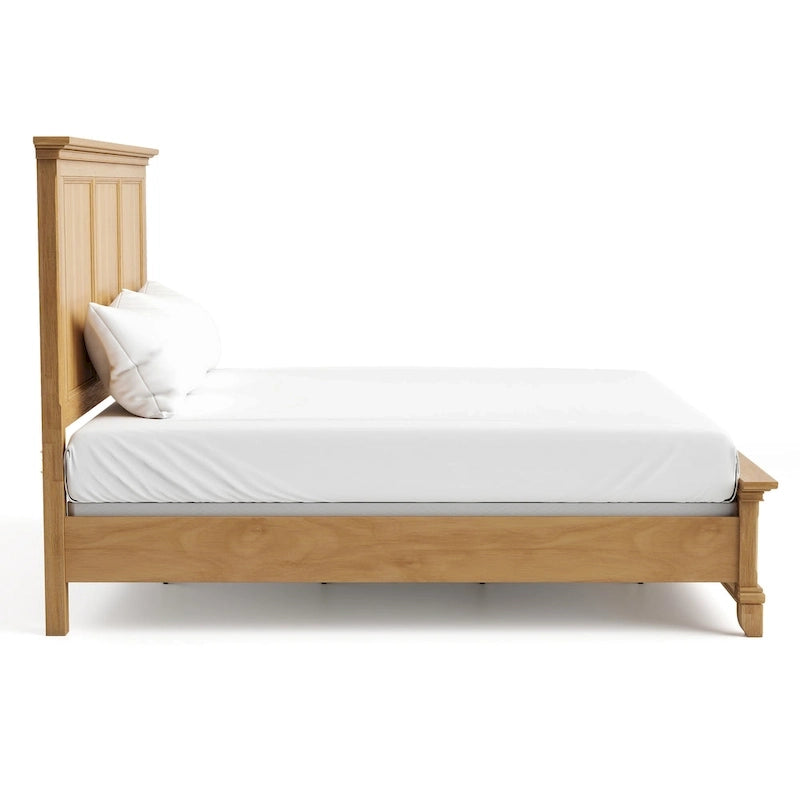 Bett aus Massivholz mit Paneelen aus natürlicher Eiche im Landhausstil