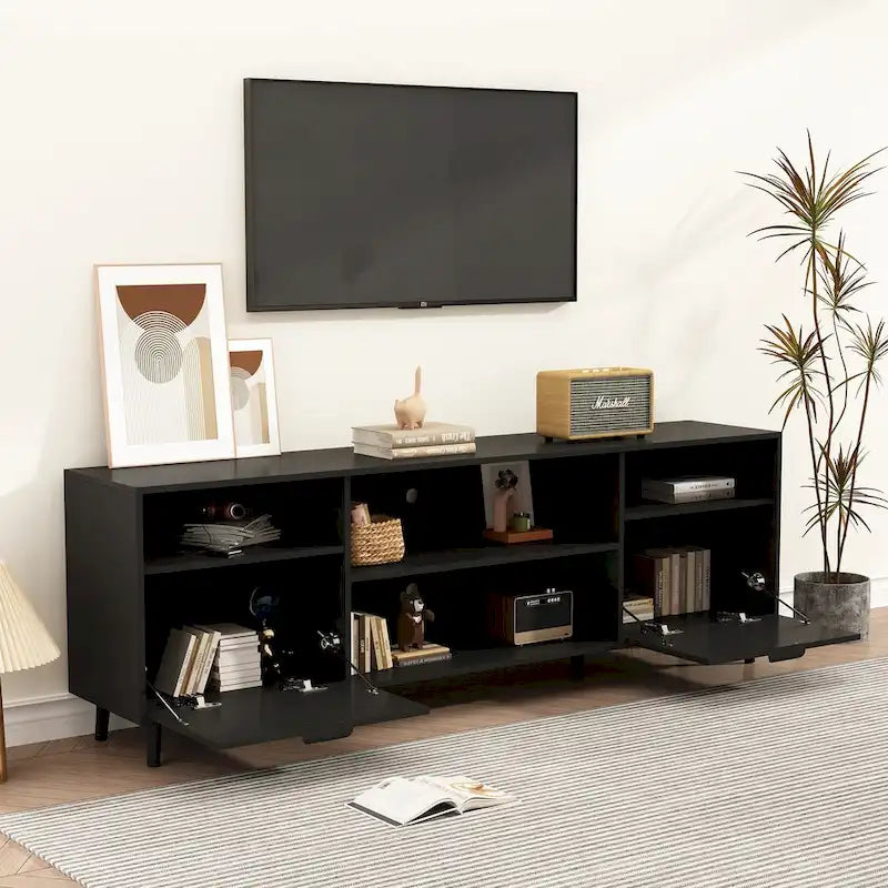 Stimmungsvoller elektrischer Kamin und robuster, energieeffizienter TV-Ständer