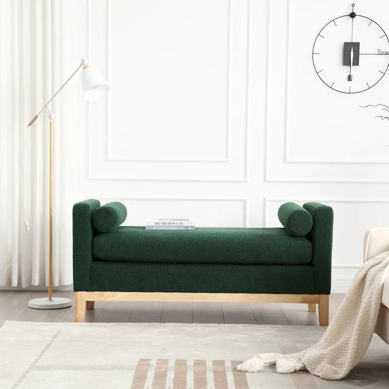 Elegante banco tapizado para colocar al pie de la cama y en la sala de estar
